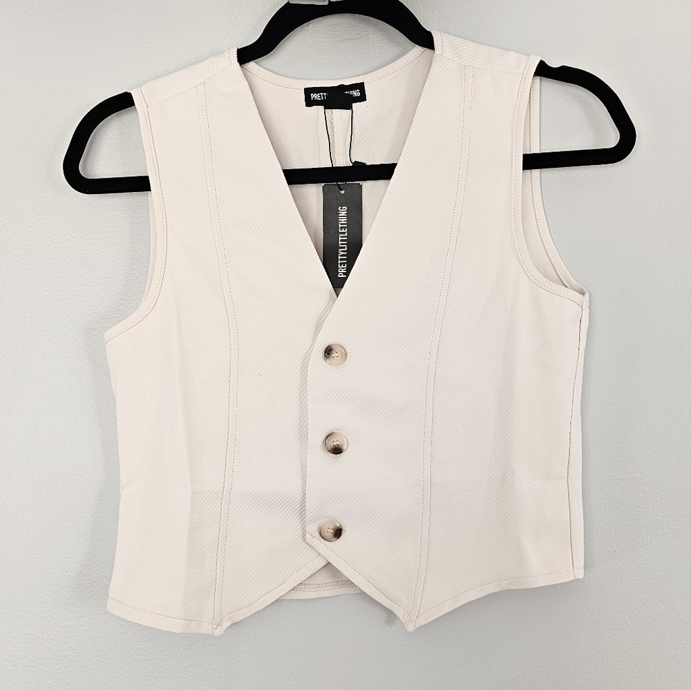 PrettyLittleThing Cream Ribbed Button Vest Top NWT Size 2